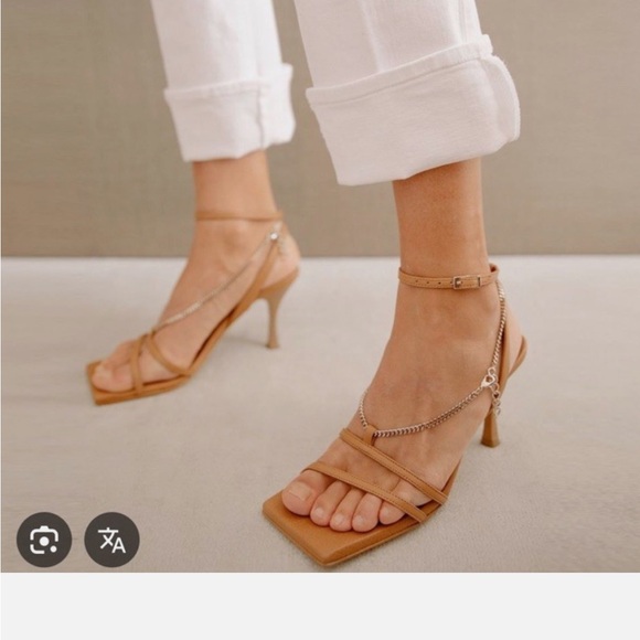 Alohas Green Strappy Women's Heels - Picture 4 of 4